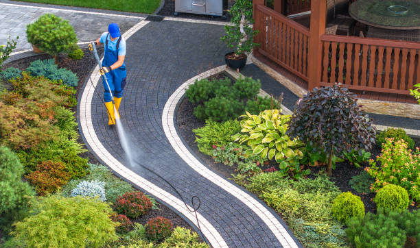 Best Garage Pressure Washing  in Windsor, VA
